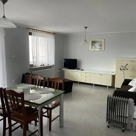 Apartma Pri Cesarjevih Apartment *