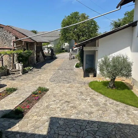 Apartma Pri Cesarjevih Sežana