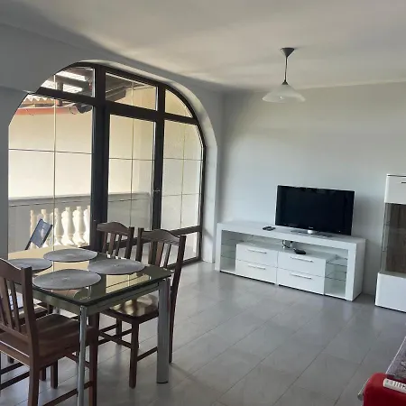 Apartma Pri Cesarjevih Apartma