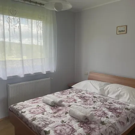 Apartman Apartma Pri Cesarjevih