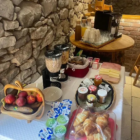 Apartma Pri Cesarjevih Apartmán Sežana