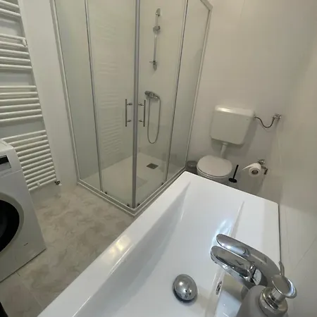 Apartment Apartma Pri Cesarjevih Sežana