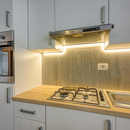 Apartma Pri Cesarjevih