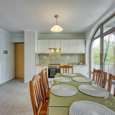 Apartma Pri Cesarjevih