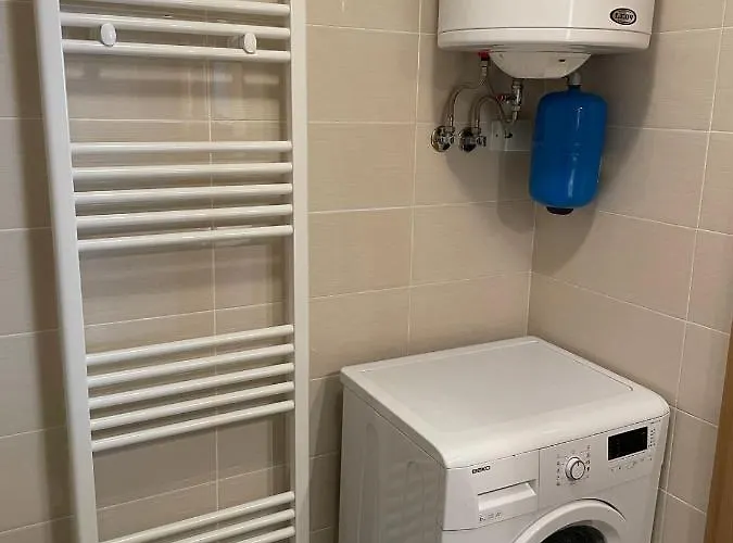 Apartma Pri Cesarjevih דירה *