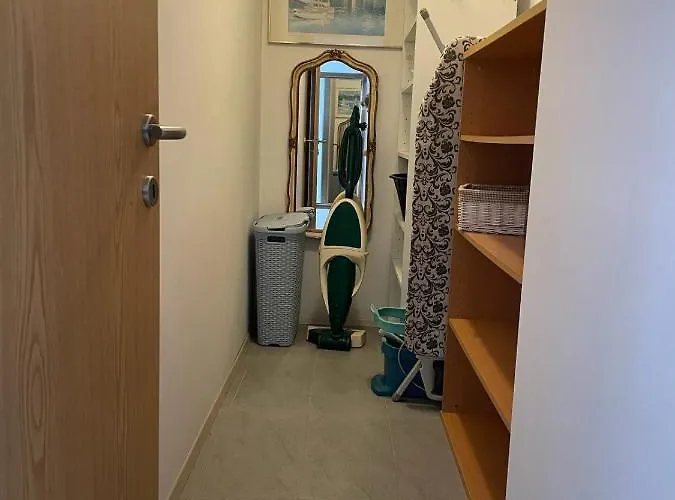 شقة Apartma Pri Cesarjevih Sežana
