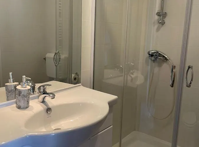 Apartma Pri Cesarjevih شقة Sežana