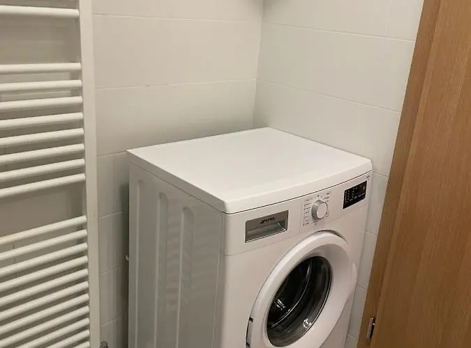 Apartma Pri Cesarjevih דירה *