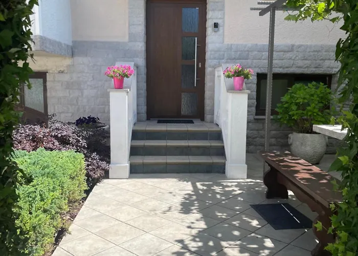 Apartma Pri Cesarjevih