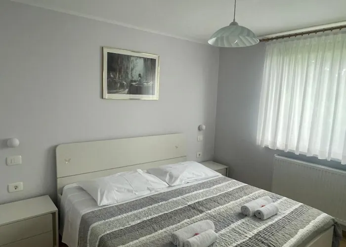 Apartma Pri Cesarjevih *